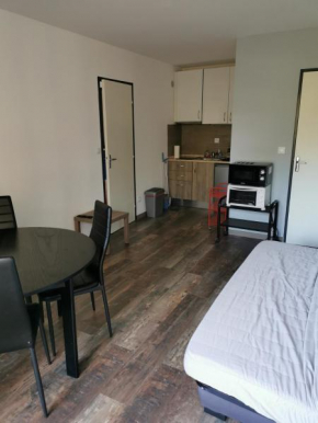 Joli Appartement 2 pièces 4 voyageurs tout équipé 13 avenue de la Divette 14390 CABOURG